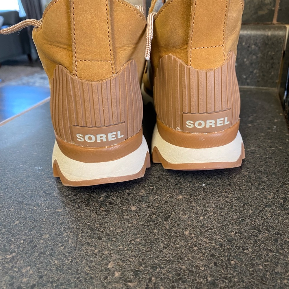 GUC Sorel boots